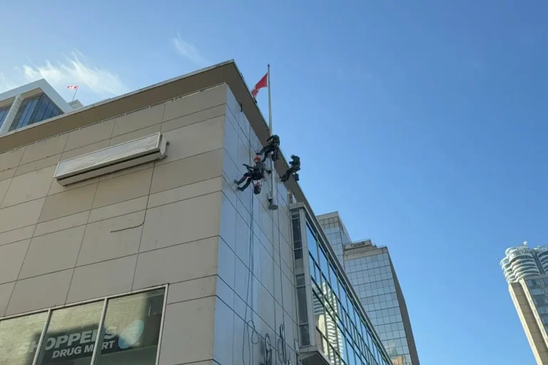 Rope-access-buiding-maintenance-Vancouver